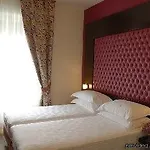 Гостевой дом Merulana 4*